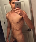 A World Of Selfie 3  5bf69091c7b63.jpg