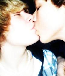 Sweet couples 1 59910bcd08b28.jpg