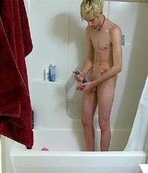 shower toy pictures  573726b478a2f.jpg