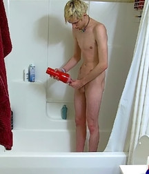 shower toy pictures  573726b5e1a45.jpg