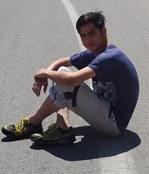 iran hot boys 5781669716aec.jpg