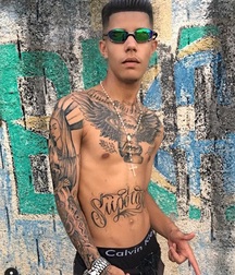 INSTA BOYS 5cd283e056086.jpg