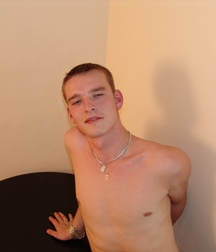 Axel 5e0526c9aa50d.jpg