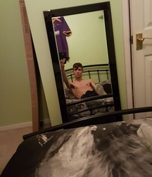 Me 5730c254ba502.jpg
