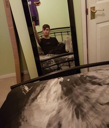 Me 5730c256db00c.jpg