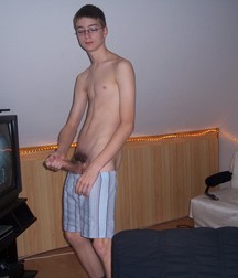 A Cutie 57cd3ccd94d33.jpg