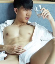 Thai Model 588436b36bbce.jpg