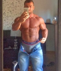 NCL23  - Muscle self pics mix 574a225d0d20b.jpg