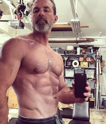 NCL23  - Muscle self pics mix 2 574b3a1c28167.jpg