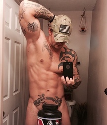 NCL23  - Muscle self pics mix 4 574f66372f046.jpg