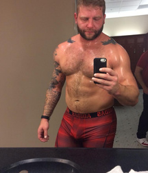 NCL23  - Muscle self pics mix 4 574f66e6eaf4f.jpg