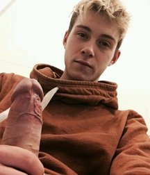 Sexy boys 1 598004175f5f9.jpg