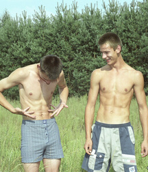 Twins 5798534375241.jpg