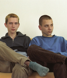 Teen trio - hot 579a92b98b144.jpg