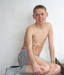 Blond teen 579aa499970b0.jpg