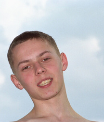 Blond teen 579aa50c3a939.jpg