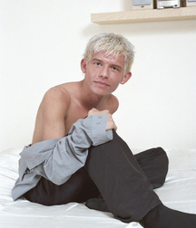 Young & smooth 579ba0cca8982.jpg