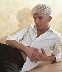Young & smooth 579ba1499f132.jpg