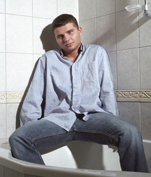 Young & hairy 579ba8730038c.jpg
