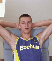 Twin brother 57c7bdd8bf79a.jpg