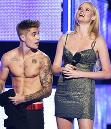 Justin Bieber 574738fd52779.jpg