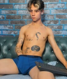 Niky Shows Off his dick GayBoysTube 612b81a9c4a78.jpg