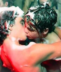 Hot Kisses II 59bcffd7d1382.jpg