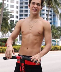 Fine Young Men 5ad3fd09788c8.jpg