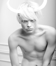 Art photography (monochrome) part 3 577e90aa8da9c.jpg