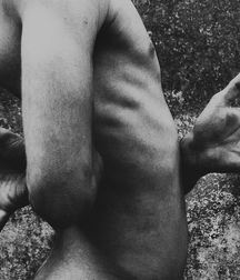 Art photography (monochrome) part 4 5793620f9b632.jpg