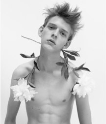 Art photography (monochrome) 5 579cc34b6e073.jpg