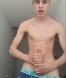 twink 5bd9b1fe3260c.jpg