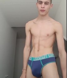 twink 5bd9b25b2fa74.jpg