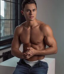 Gay guys... nice guys. 5ec8f0b4d2e11.jpg