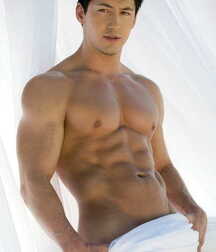 Gay guys... nice guys. 5ec8f0e630439.jpg