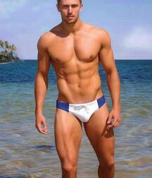 Gay guys... nice guys. 5ec8f158e821a.jpg