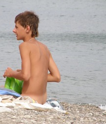 Young & Cute 56ed42f5a4ecf.jpg