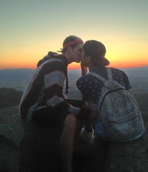 WTB Couples -1 578f32310a5ab.jpg