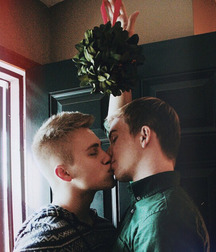 WTB Couples -1 578f33d125686.jpg