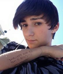 He's So Pretty! 57697a929c9a7.jpg