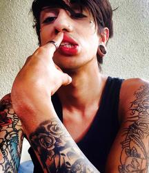 Tattooed Queen 576c228118ebb.jpg