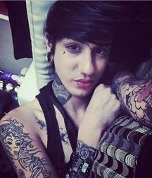 Tattooed Queen 576c228c0e895.jpg