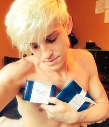 Cam Gigolo 57707b774d817.jpg