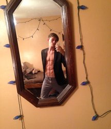Cam Gigolo 57707b7c550d8.jpg