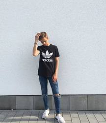 Boys in Sneaker 3 5c69dc27d3663.jpg