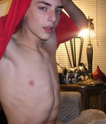 Kyle 5c8d3395023ab.jpg