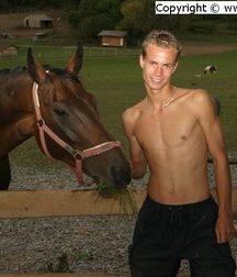 Eastboy - Andrew 593d2cd81545e.jpg