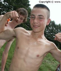 EastBoys - Maxim, Roy, Bred 593d3acdcfecf.jpg