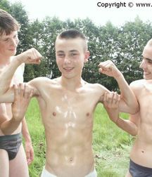 EastBoys - Maxim, Roy, Bred 593d3ad0be273.jpg