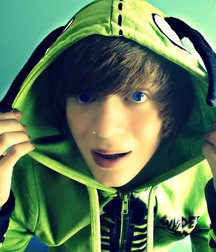 JB's Boy Pic's - 186 580c058dc7fb1.jpg
